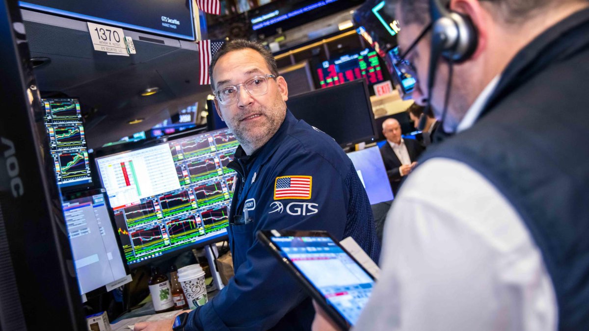 Stocks are still staying alive despite the Dow’s 9-day losing streak – NBC Los Angeles